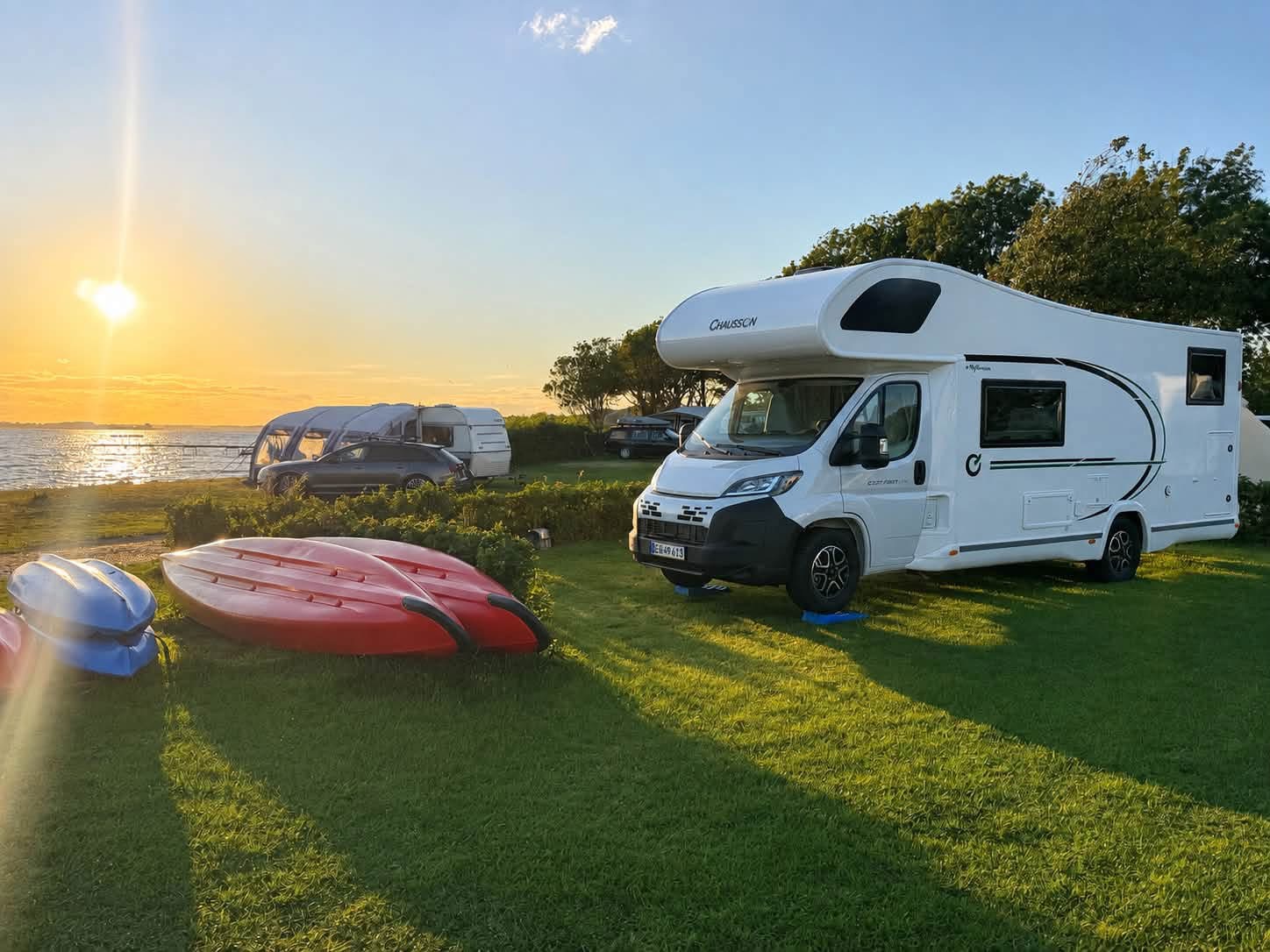 Autocamperen udefra